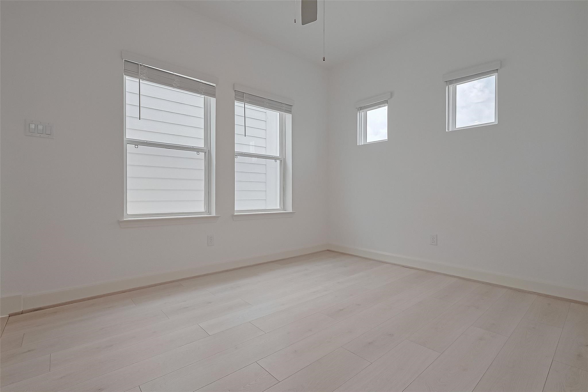 8913 Grovner Place Houston, TX 77080 - Photo 33 of 44