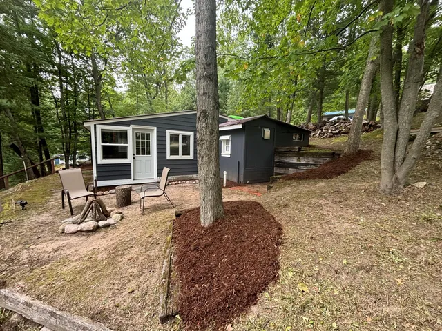 $105,000 | 1112 Lake Drive, Harrison, MI 48625