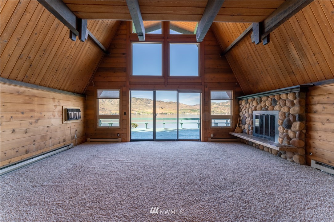 111 Riviera Place Chelan, WA 98816 - Photo 8 of 24 Gallery Image 8