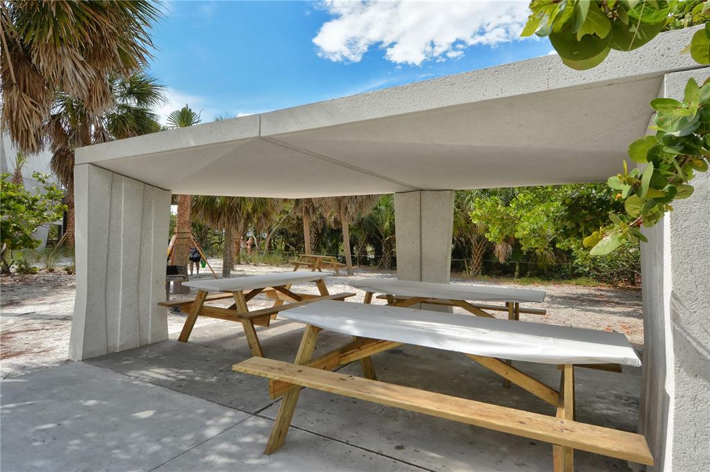 467 Canal Road, Unit 467 Sarasota, FL 34242 - Photo 56 of 60 Gallery Image 56