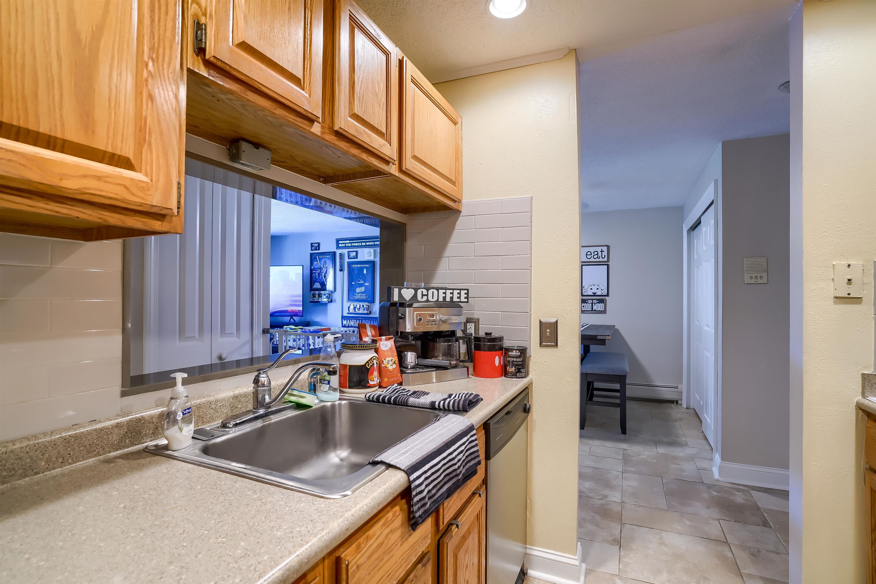 2 Maple Ridge Drive, Unit 31 Merrimack, NH 03054 - Photo 6 of 20