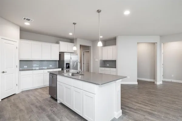 $2,225 | 155 Dogwood Avenue, Rhome, TX 76078