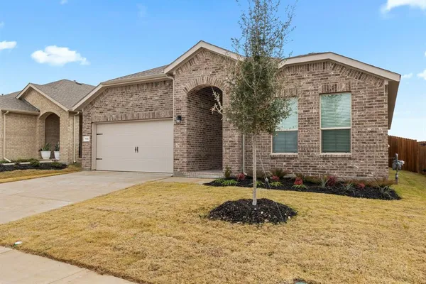 $2,225 | 155 Dogwood Avenue, Rhome, TX 76078