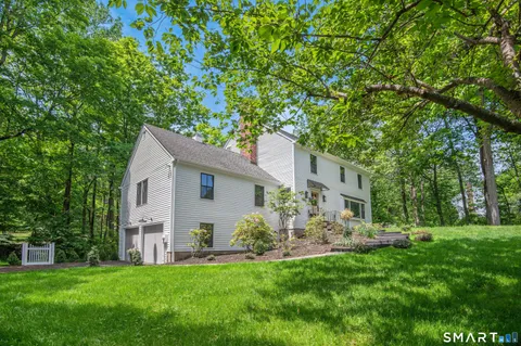 $1,475,000 | 131 Fieldcrest Drive, Ridgefield, CT 06877