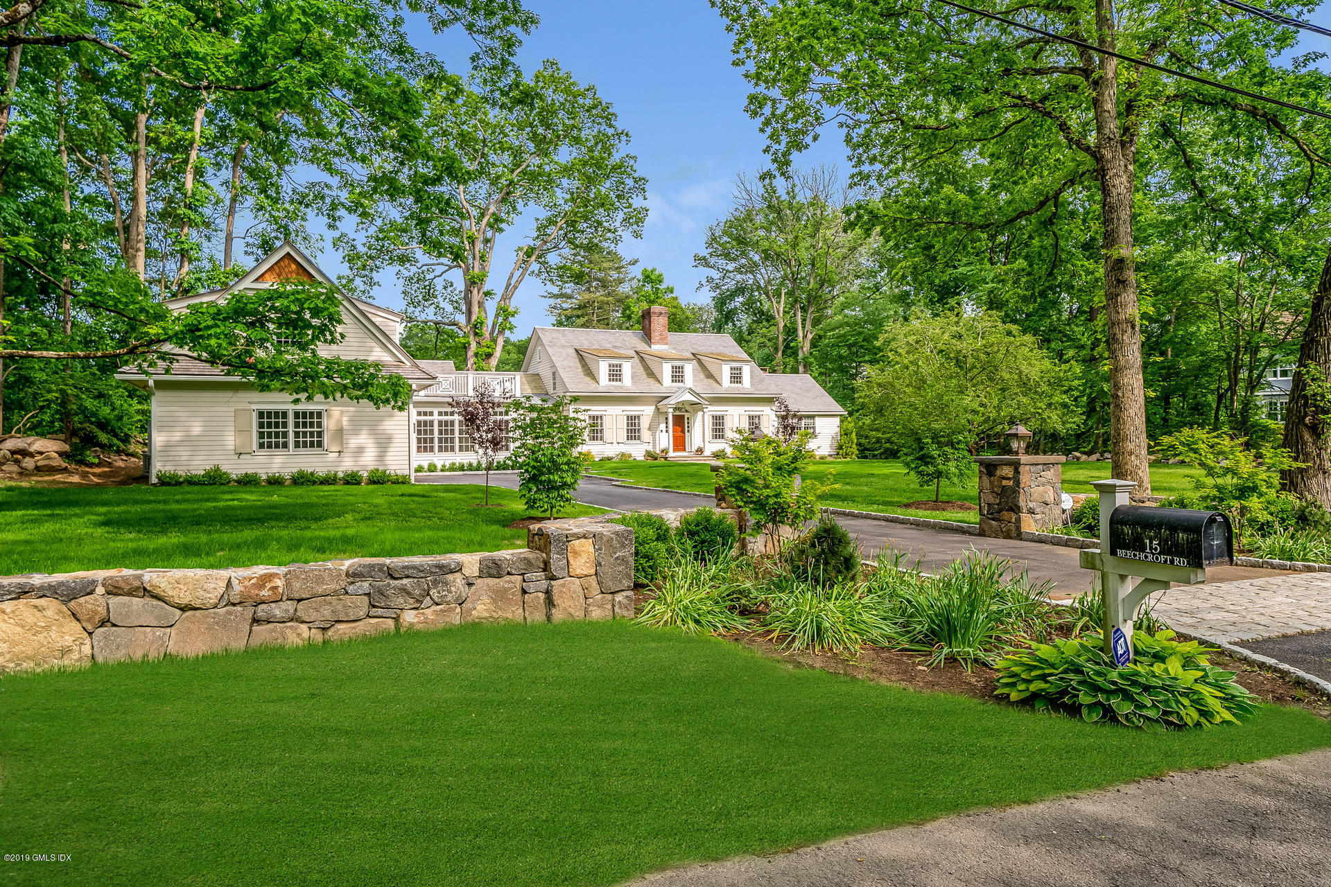 15 Beechcroft Road Greenwich, CT 06830 - Photo 2 of 22 15 Beechcroft Front