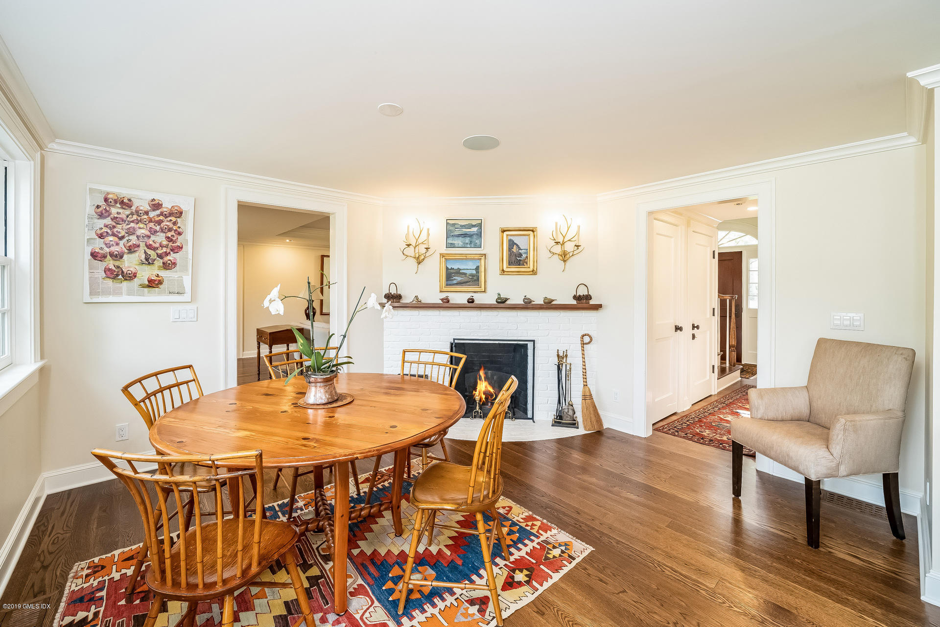 15 Beechcroft Road Greenwich, CT 06830 - Photo 7 of 22 Eatin Kitchen