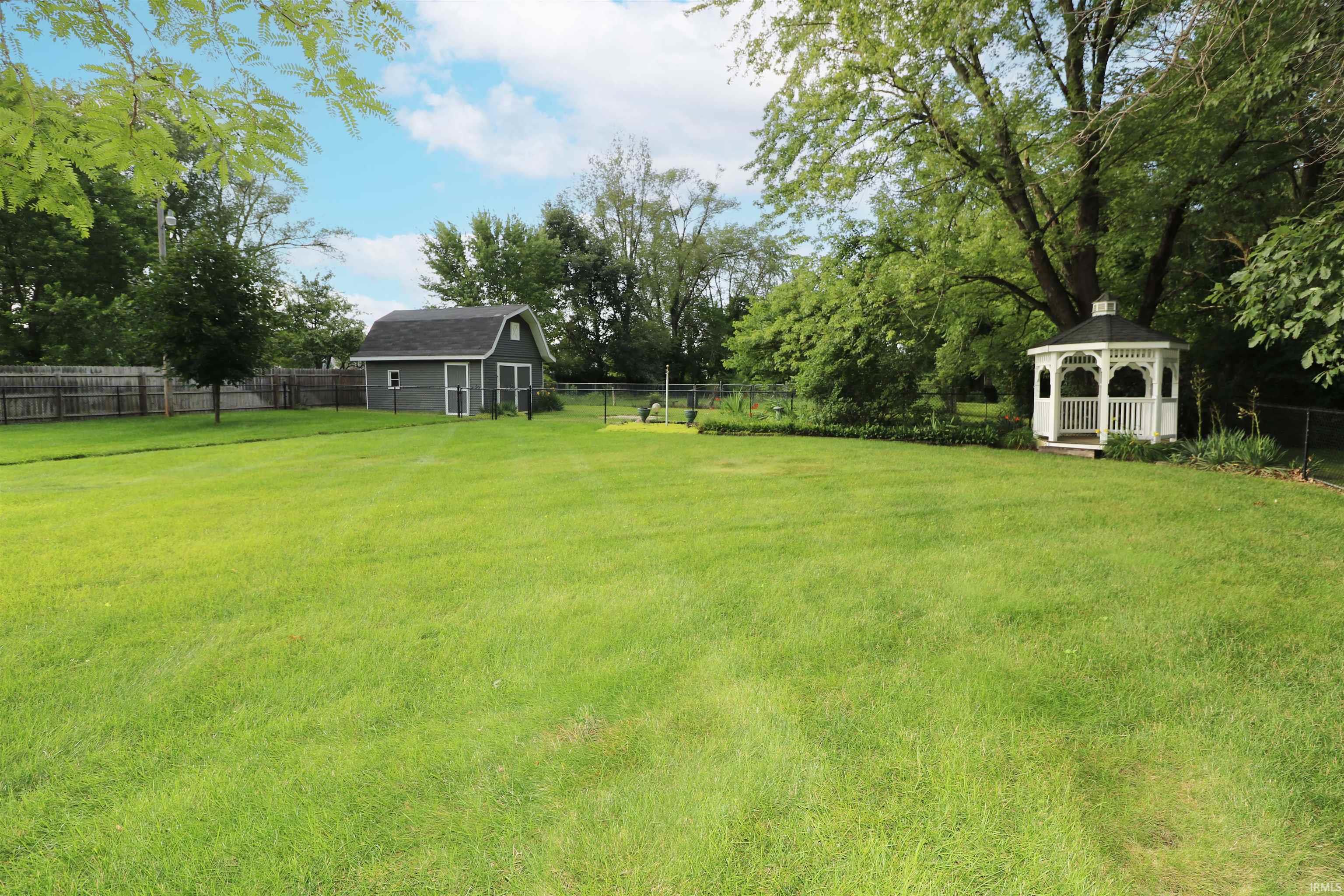 11167 Edison Road Osceola, IN 46561 - Photo 6 of 36