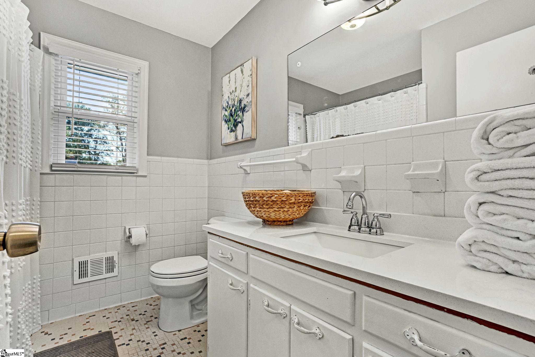 607 South Adair Street Clinton, SC 29325 - Photo 20 of 50