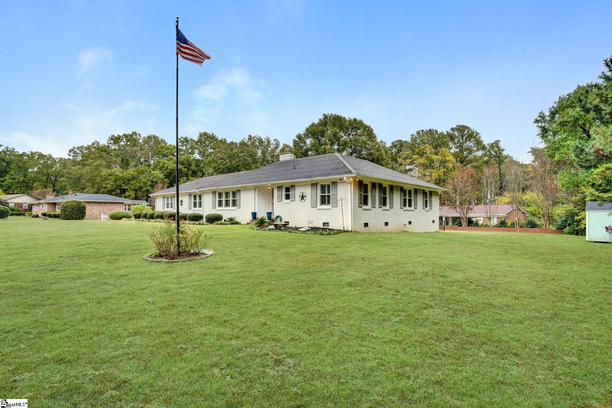 607 South Adair Street Clinton, SC 29325 - Photo 33 of 50