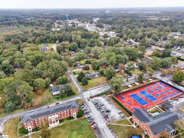 $344,900 | 607 South Adair Street, Clinton, SC 29325