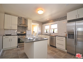 1081 South Rimpau Boulevard Los Angeles, CA 90019 - Photo 1 of 8