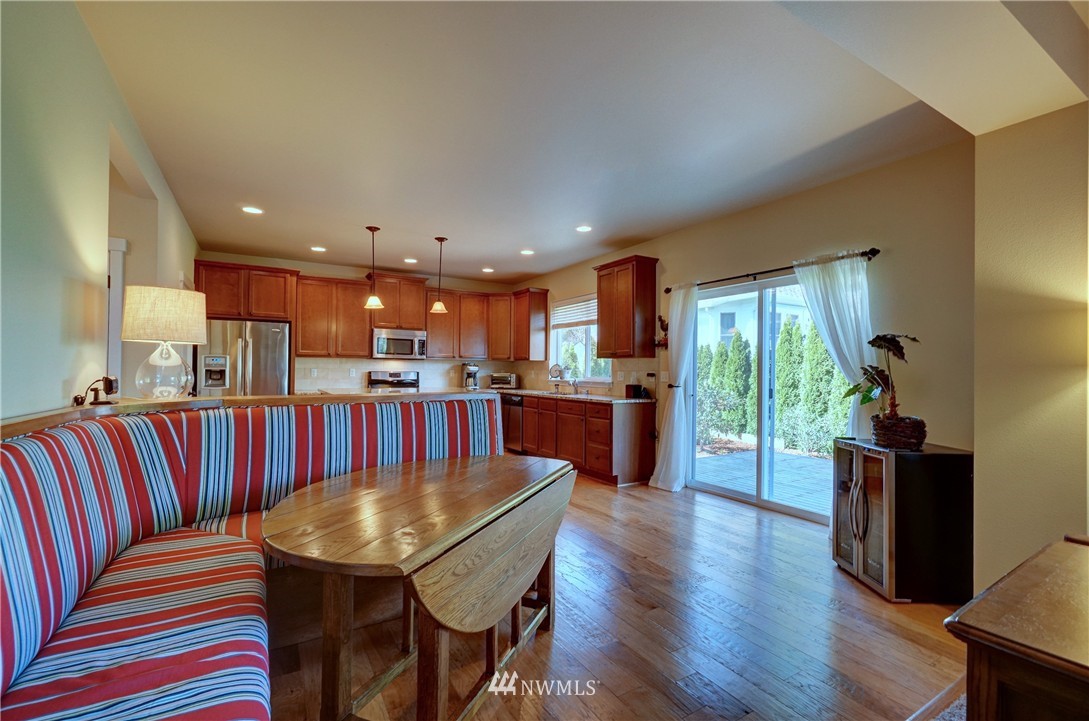 2132 Northeast 12th Street Renton, WA 98056 - Photo 8 of 25 Gallery Image 8