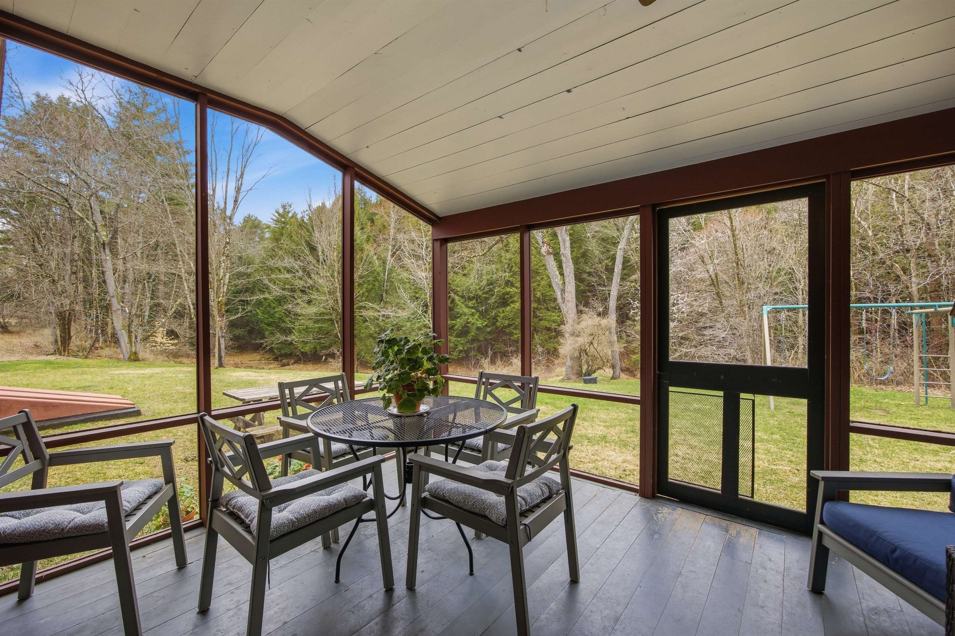 601 Cadwell Road Thetford, VT 05043 - Photo 35 of 45 Gallery Image 35