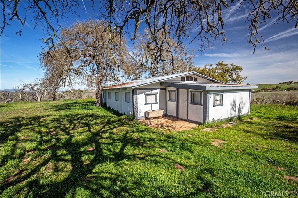 930 Windwood Road Paso Robles, CA 93446 - Photo 26 of 68 Gallery Image 26