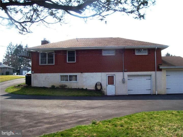 3233 Stoudts Ferry Bridge Road Reading, PA 19605 - Photo 12 of 19 Exterior Back