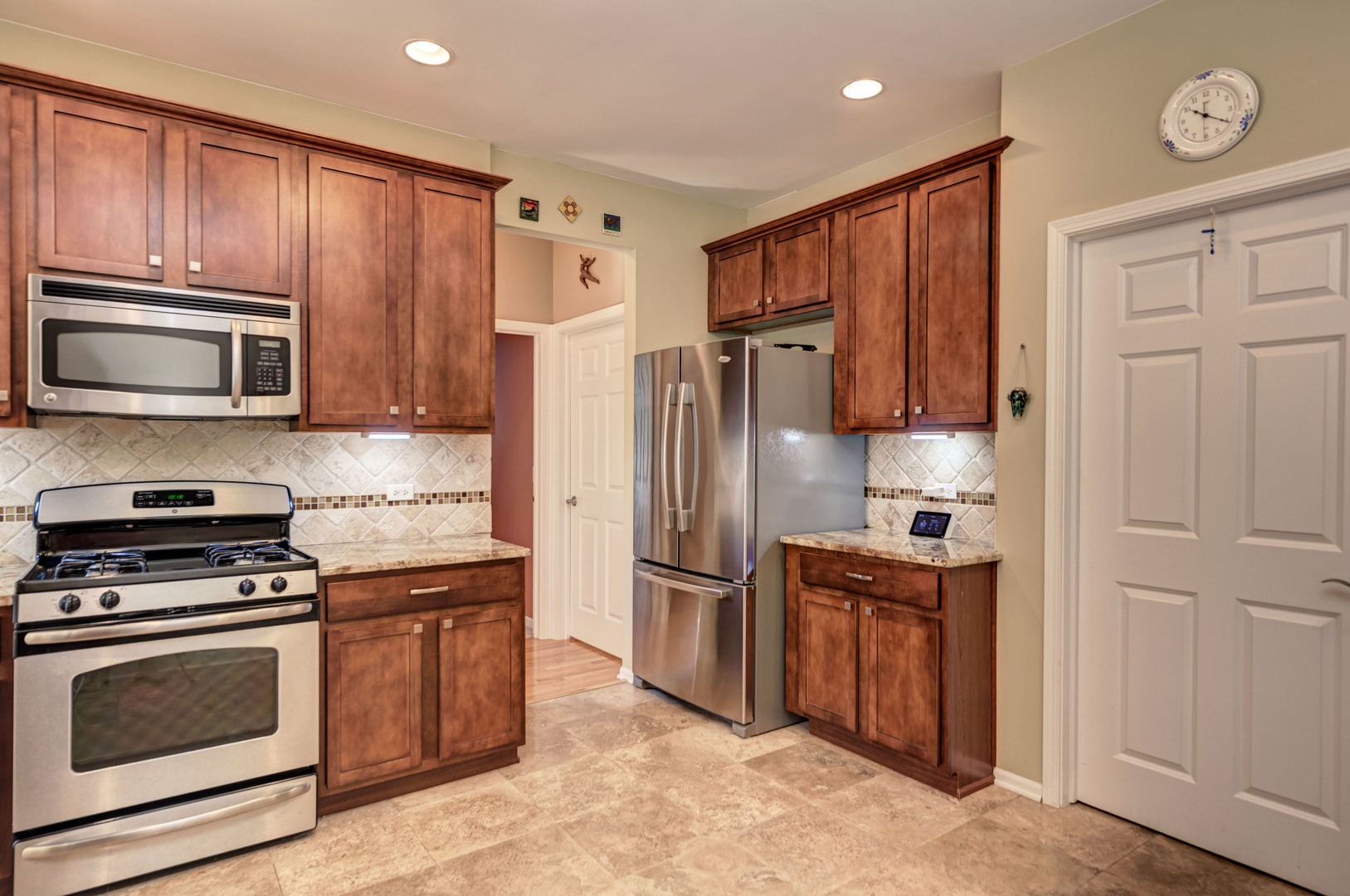 141 Hummingbird Way Bartlett, IL 60103 - Photo 15 of 41
