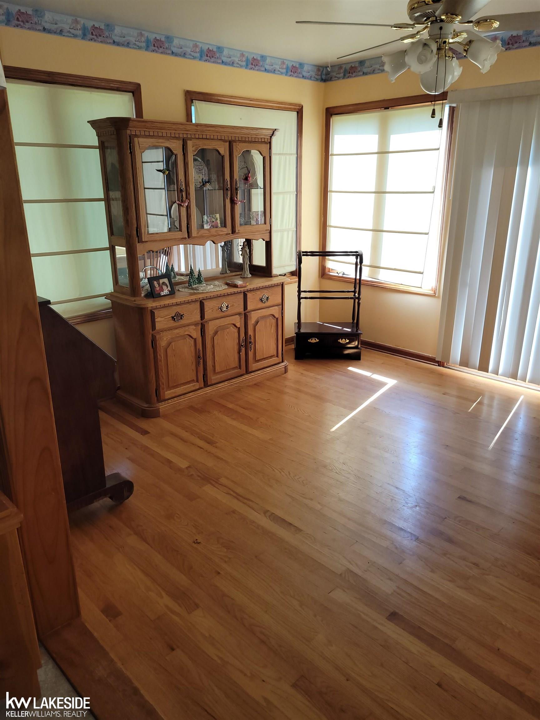 9326 Maple Road Algonac, MI 48001 - Photo 11 of 19