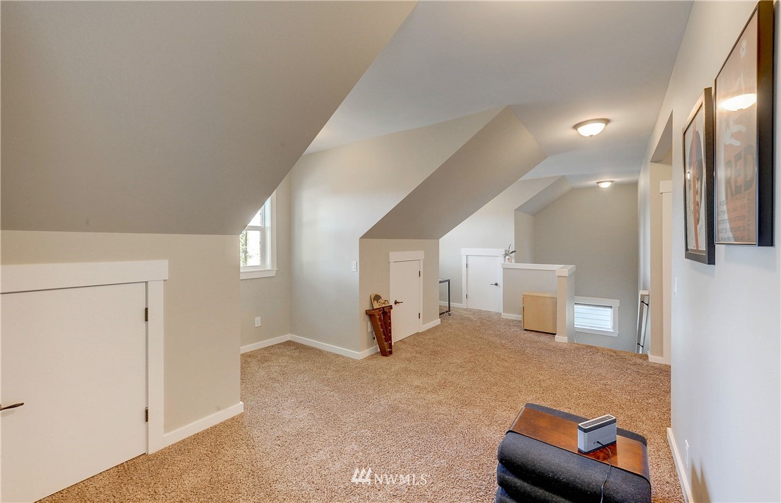 32275 East Rutherford Street Carnation, WA 98014 - Photo 16 of 25 Gallery Image 16