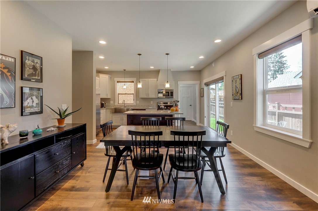 32275 East Rutherford Street Carnation, WA 98014 - Photo 4 of 25 Gallery Image 4