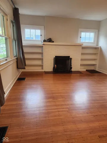 $1,795 | 5132 Carrollton Avenue, Indianapolis, IN 46205