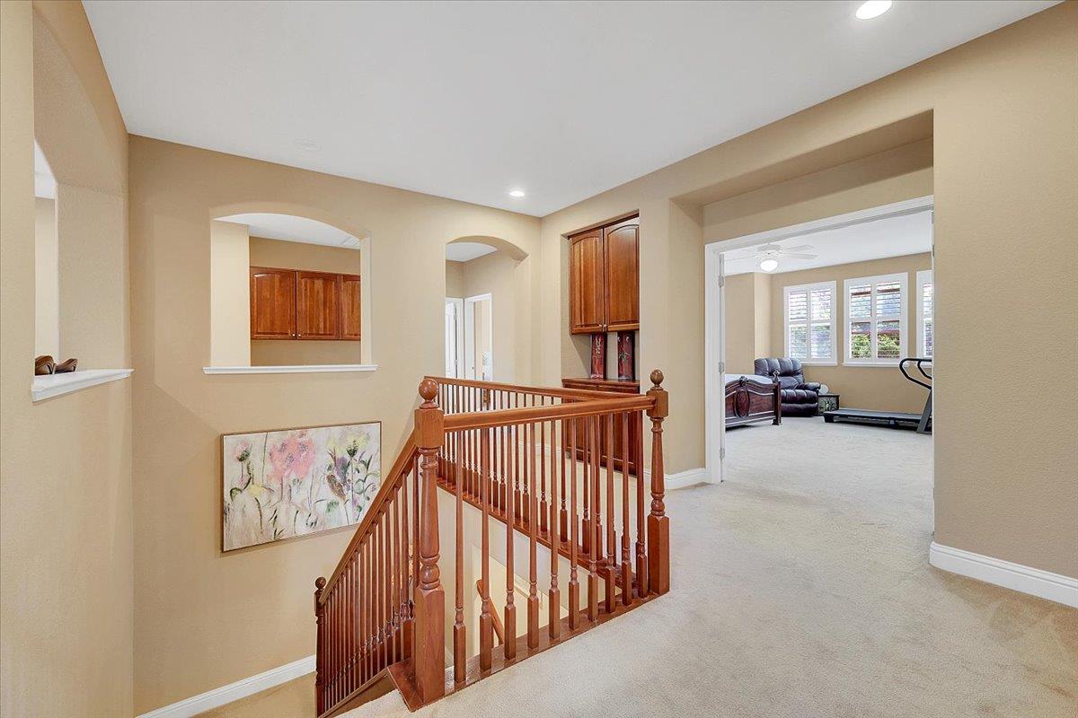 10022 Spring View Way Elk Grove, CA 95757 - Photo 31 of 54