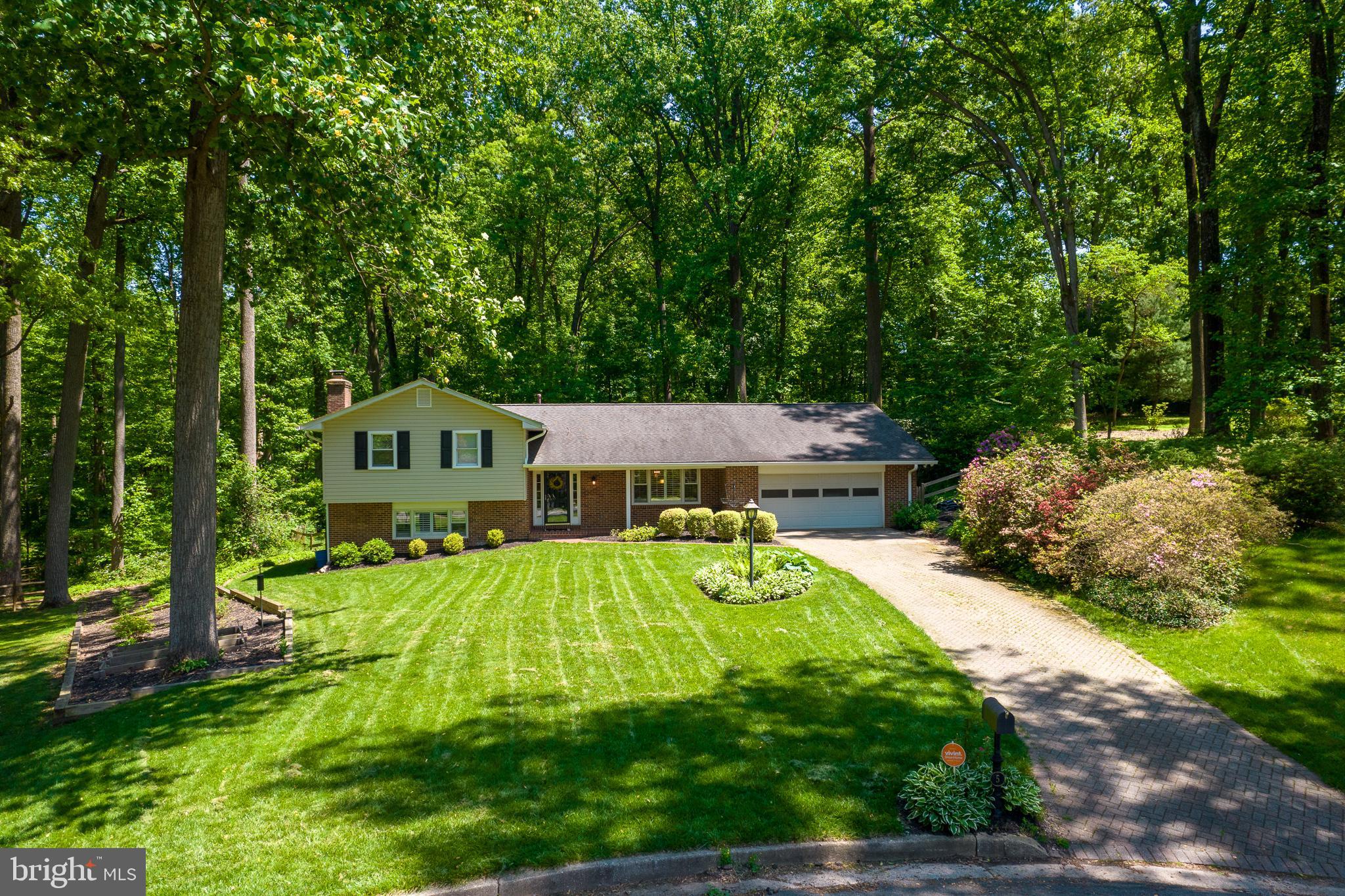 5 Collingwood Garth Phoenix, MD 21131 - Photo 1 of 43 Welcome Home to 5 Collingwood Garth!
