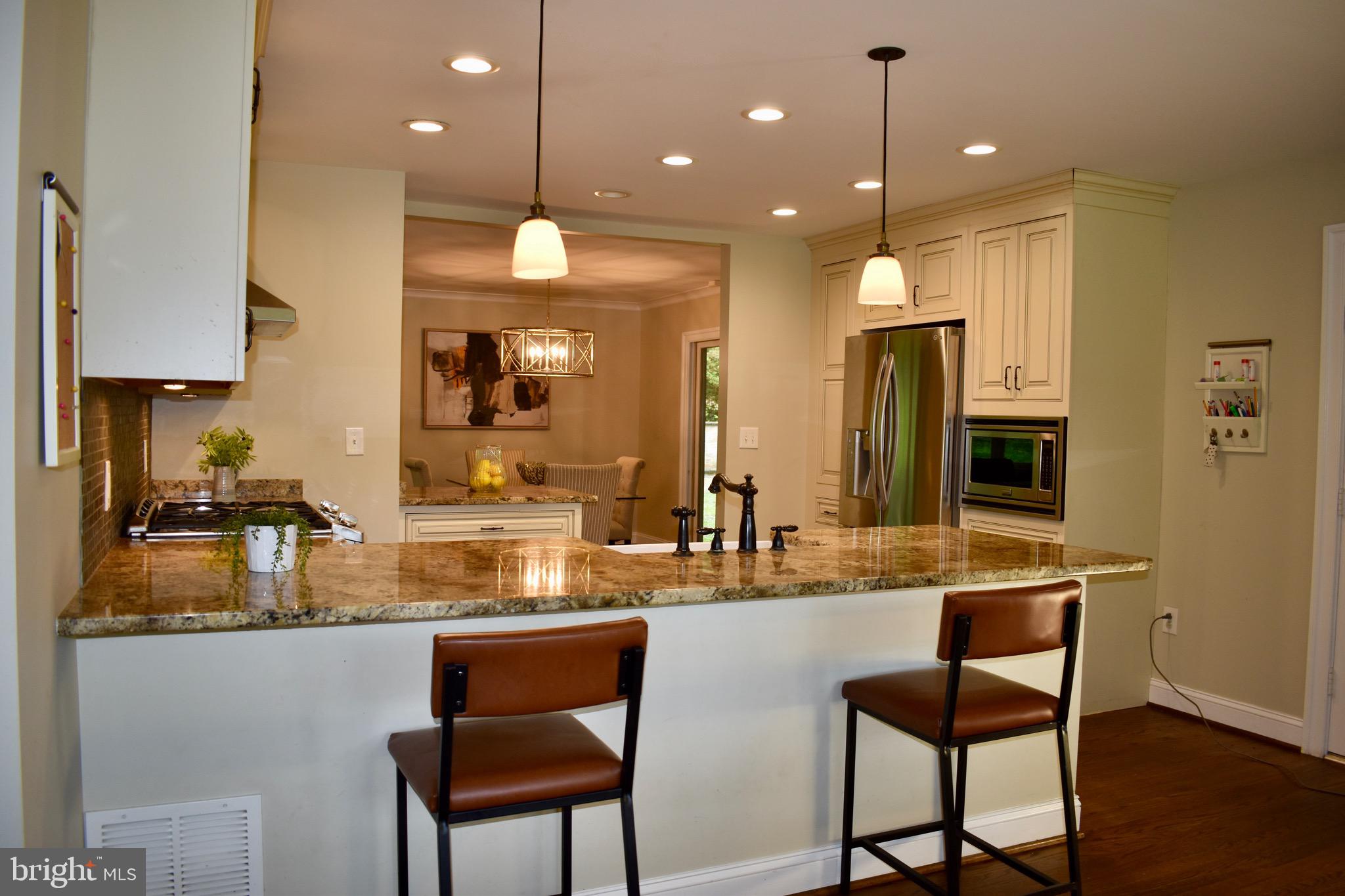 5 Collingwood Garth Phoenix, MD 21131 - Photo 4 of 43 Gourmet Kitchen