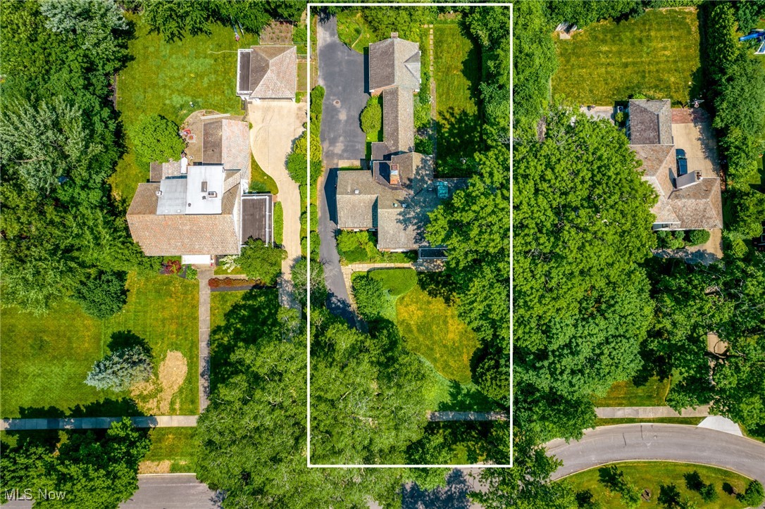2945 Fontenay Road Cleveland, OH 44120 - Photo 4 of 49 Gallery Image 4