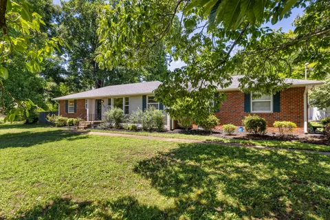 $525,000 | 2940 Fernbrook Lane, Nashville, TN 37214