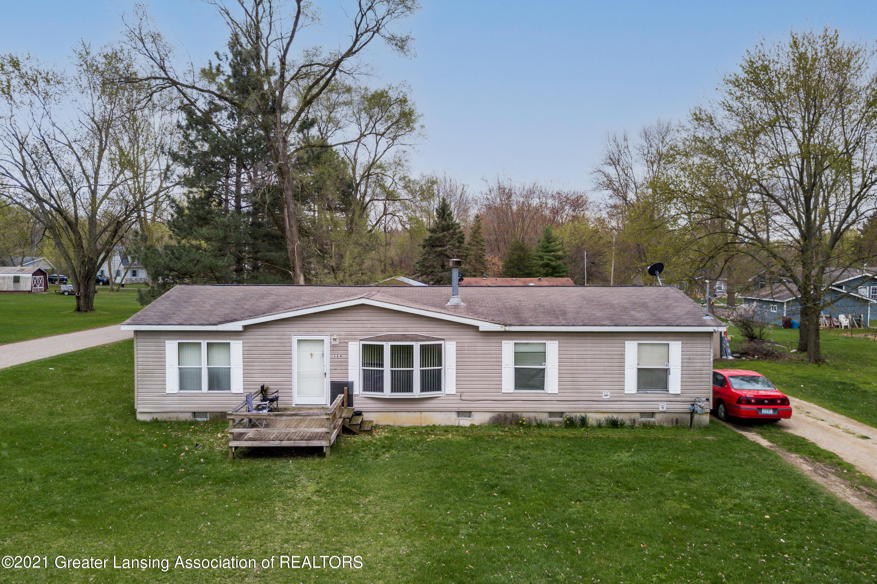 524 East Main Street Maple Rapids, MI 48853 - Photo 4 of 29 524 E Main St Maple Rapids MI-6