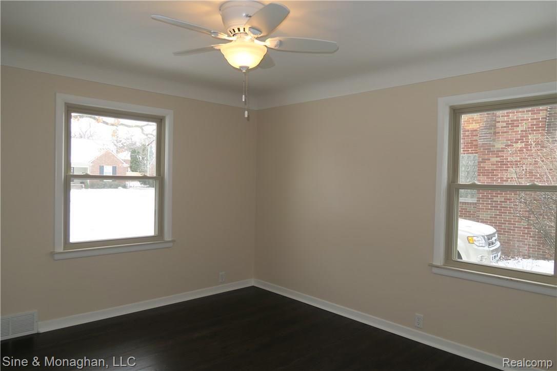 404 Roland Court Grosse Pointe, MI 48236 - Photo 13 of 20 IMG_3066.JPG