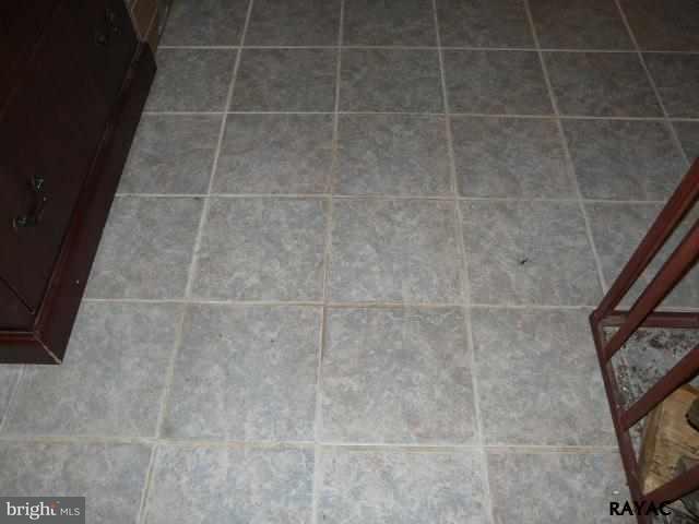 983 Richmond Road Windsor, PA 17366 - Photo 27 of 36 a bathroom with a shower