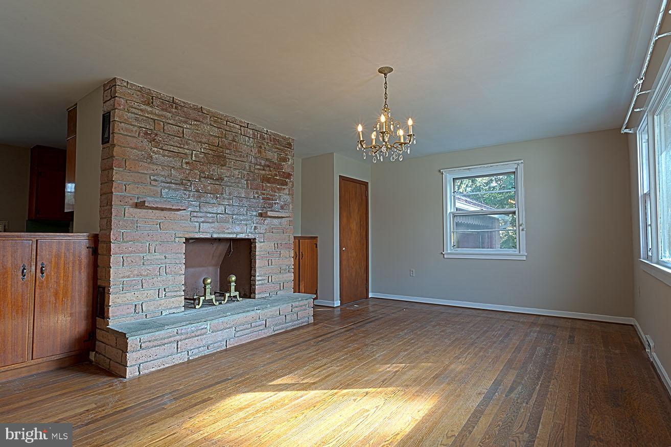3421 Eisenbrown Road Reading, PA 19605 - Photo 9 of 29