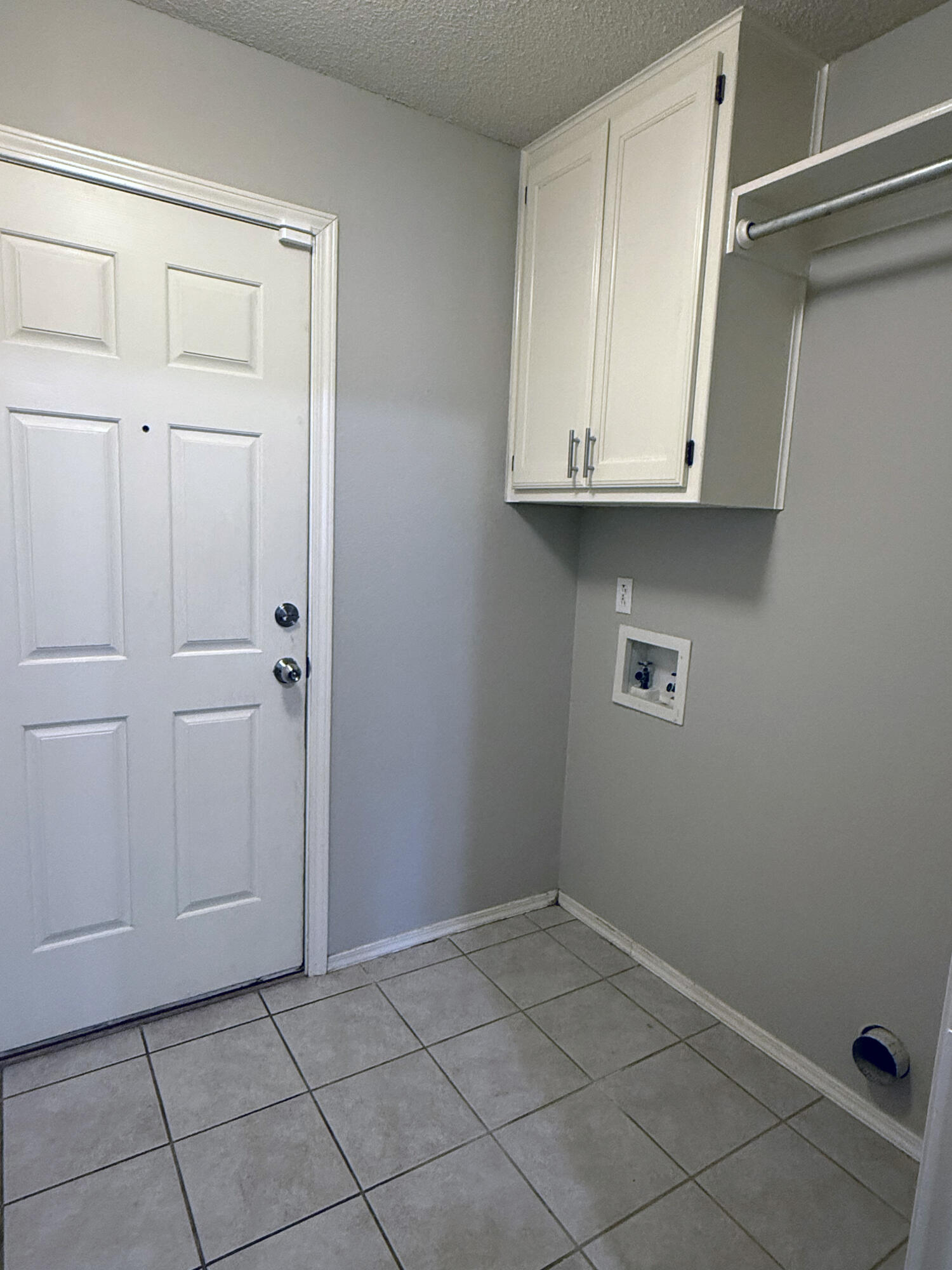 5422 69th Street Lubbock, TX 79424 - Photo 18 of 25 Utility Room6