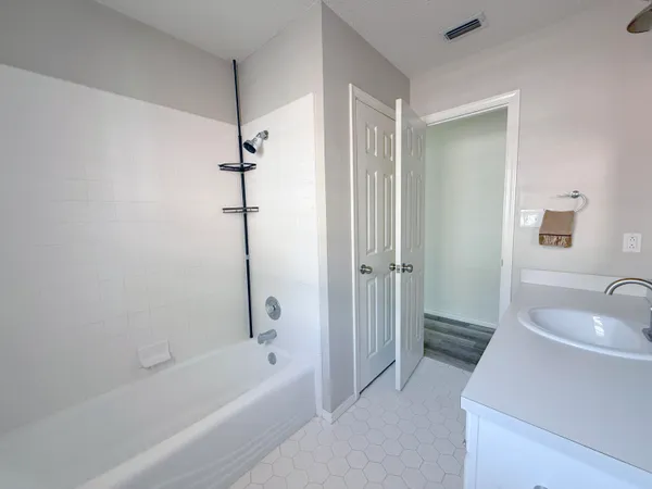 $279,950 | 5422 69th Street, Lubbock, TX 79424