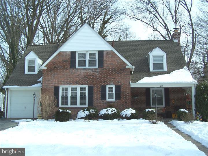239 School Lane Springfield, PA 19064 - Photo 1 of 25 Exterior Front