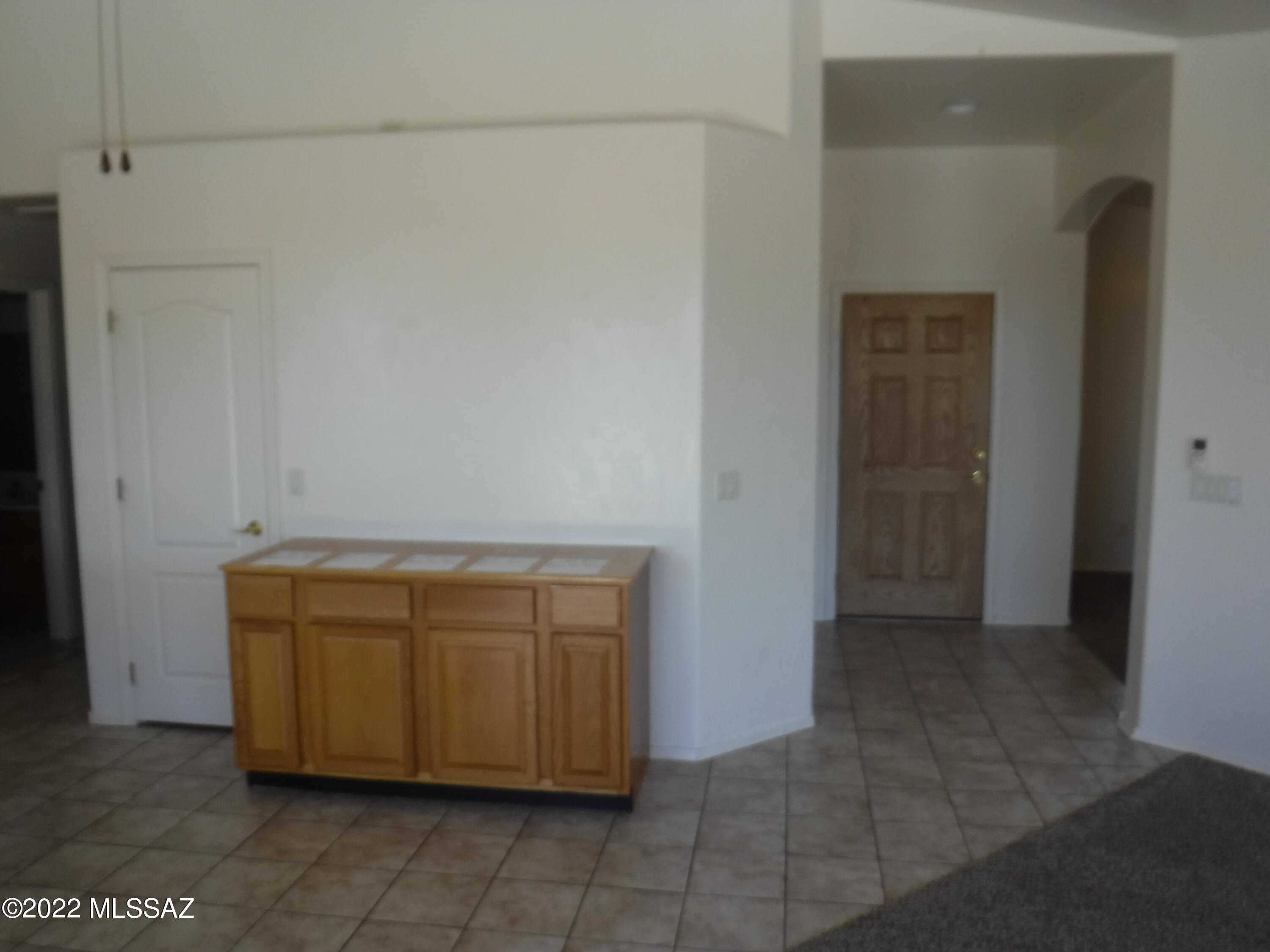 317 West Plateau Road Oro Valley, AZ 85737 - Photo 7 of 40