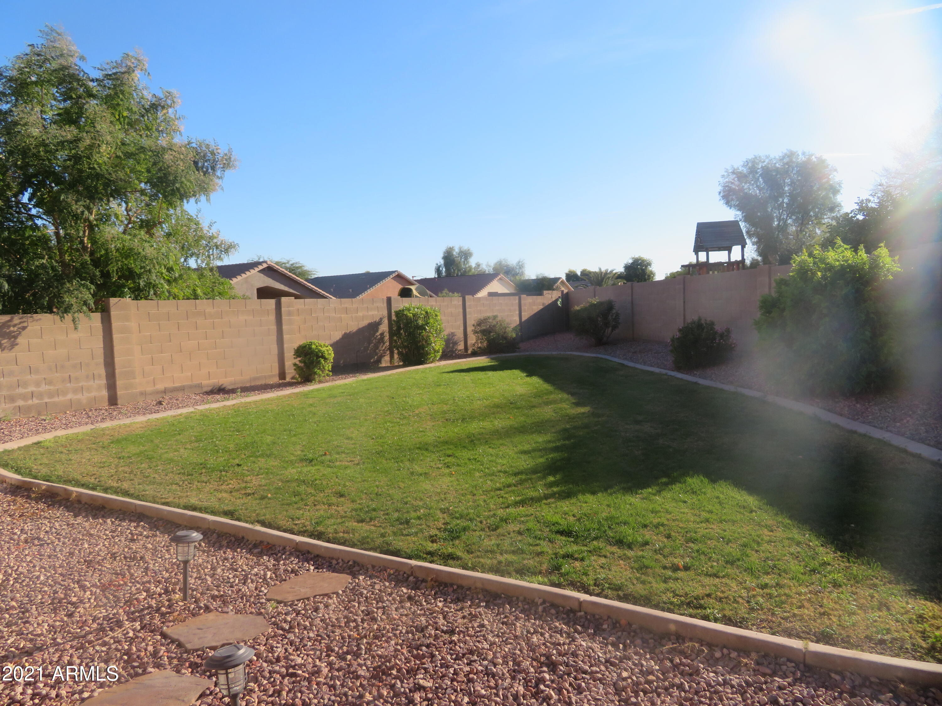 13391 West Redfield Road Surprise, AZ 85379 - Photo 3 of 21 IMG_2087