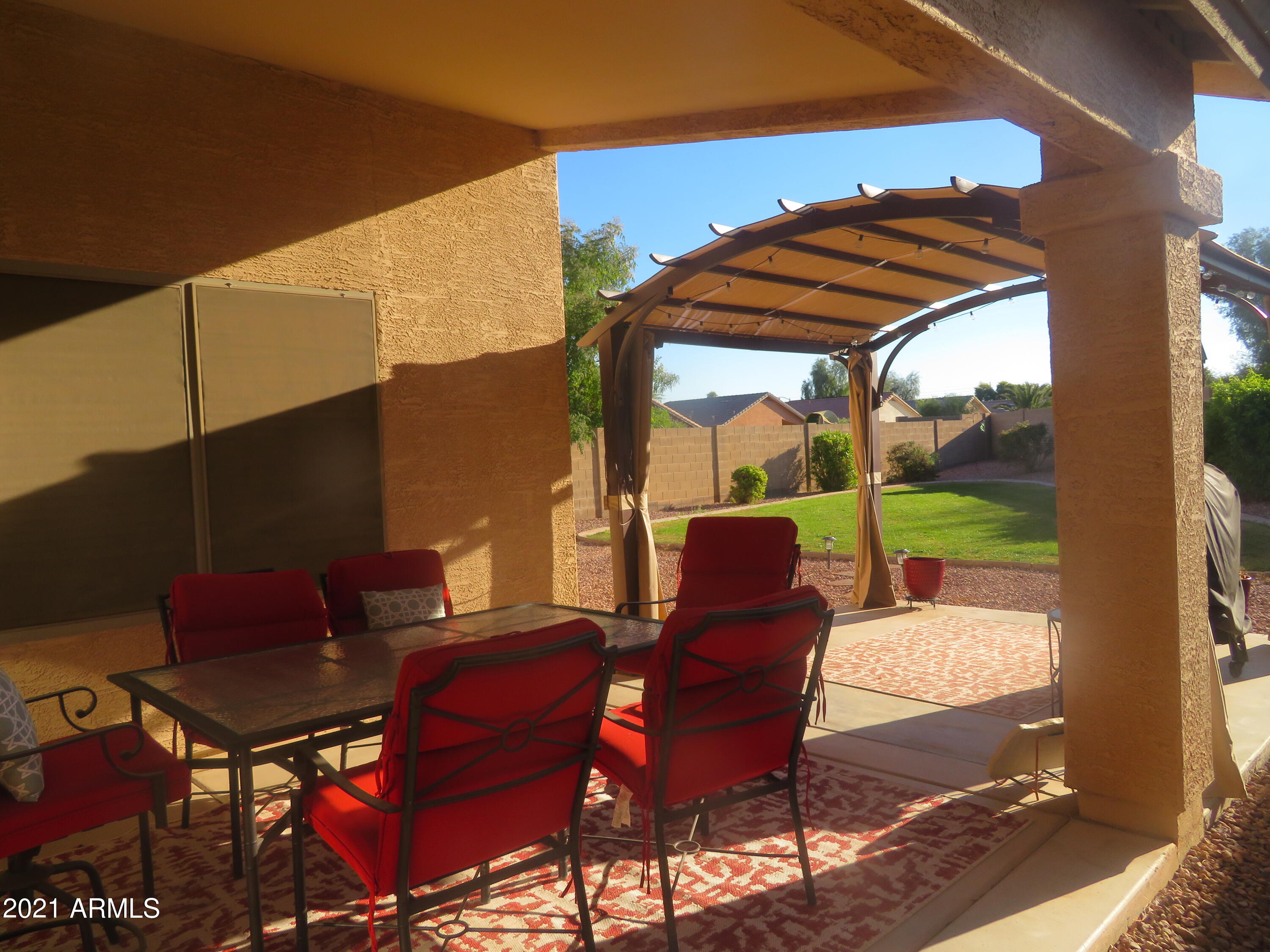 13391 West Redfield Road Surprise, AZ 85379 - Photo 5 of 21 IMG_2085