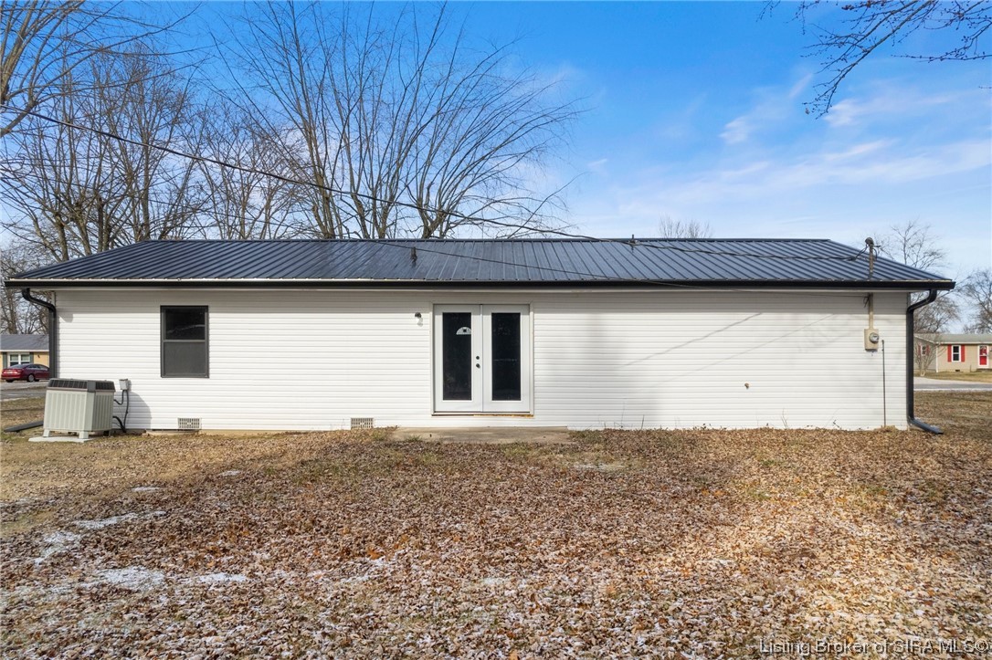 535 Gray Street Hanover, IN 47243 - Photo 3 of 24 Gallery Image 3