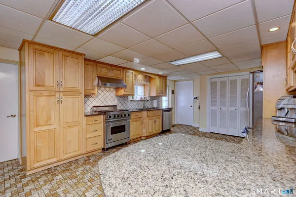 $4,150 | 4565 Madison Avenue, Trumbull, CT 06611