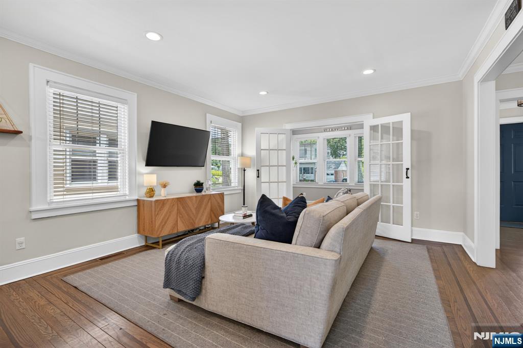 54 Van Riper Avenue Rutherford, NJ 07070 - Photo 6 of 49