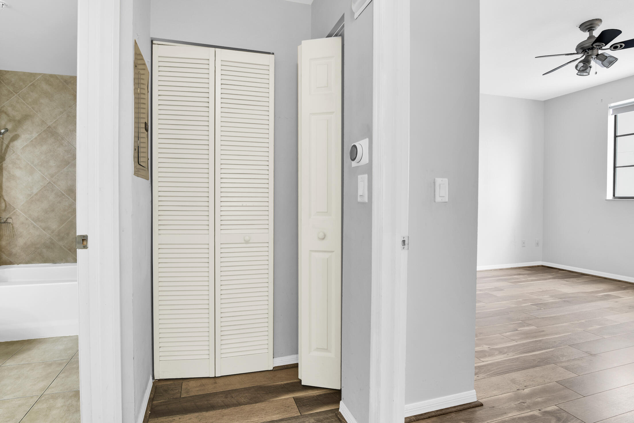 233 South Federal Highway, Unit 604 Boca Raton, FL 33432 - Photo 12 of 23 @BocaRatonStudio18