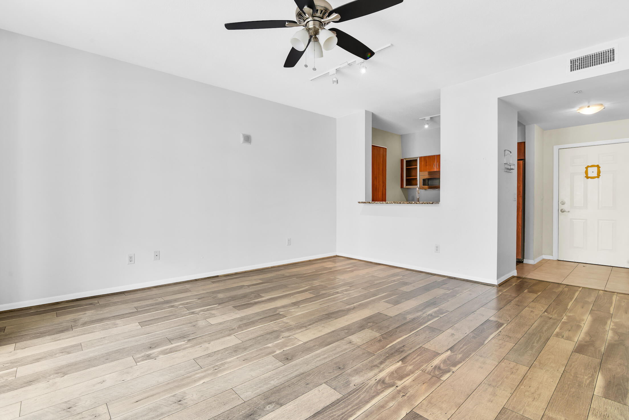 233 South Federal Highway, Unit 604 Boca Raton, FL 33432 - Photo 20 of 23 @BocaRatonStudio5