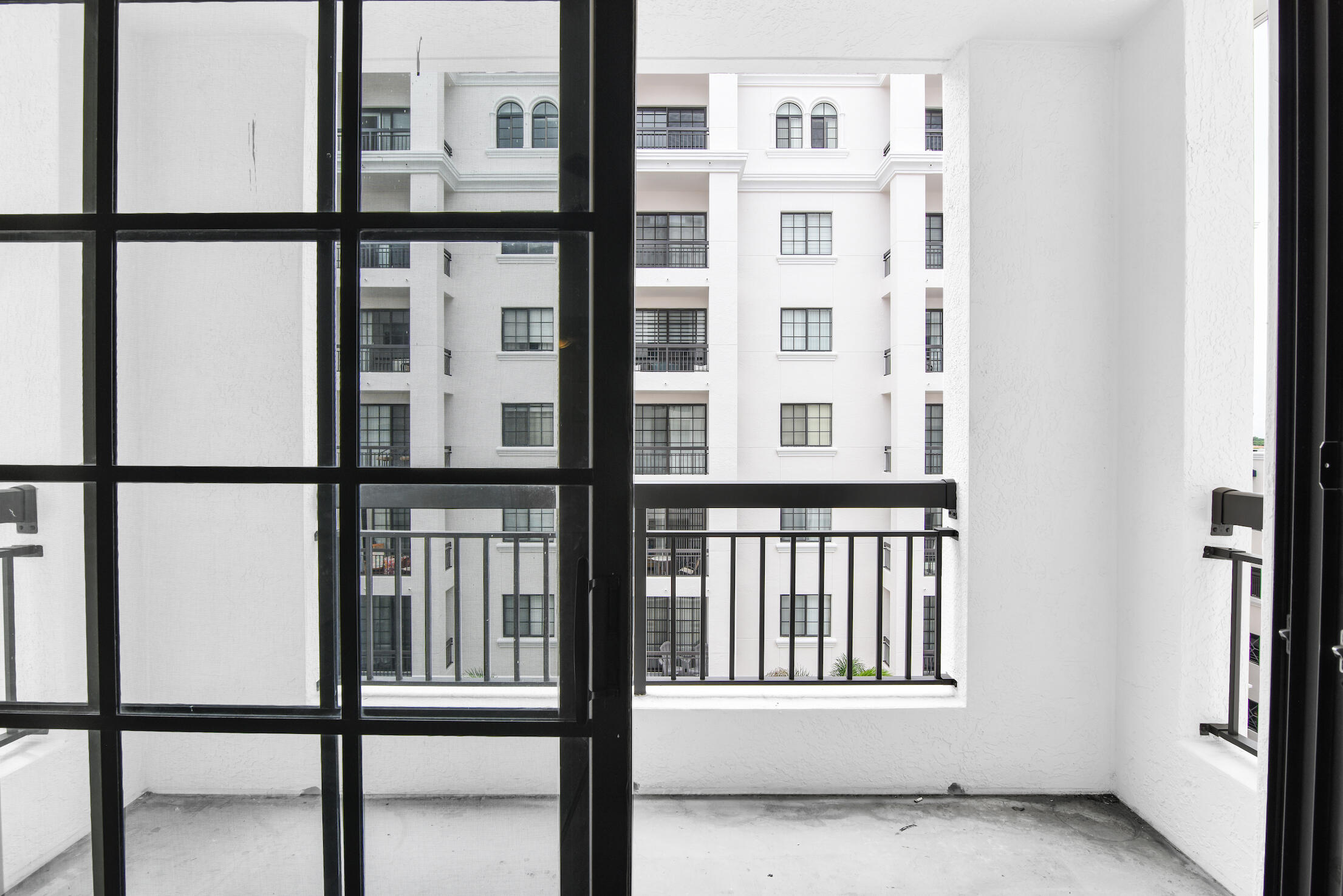 233 South Federal Highway, Unit 604 Boca Raton, FL 33432 - Photo 21 of 23 @BocaRatonStudio6