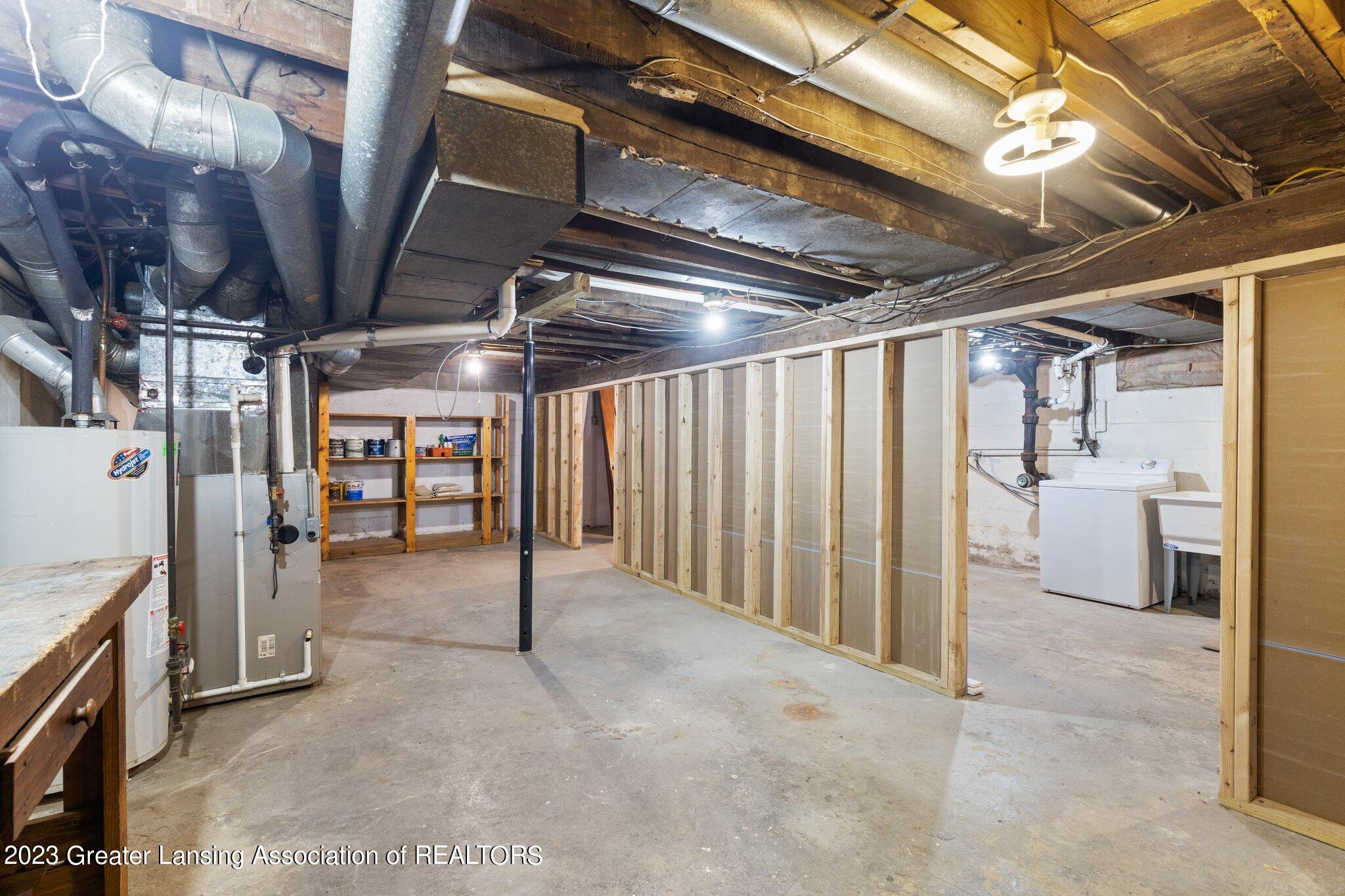 553 East Cavanaugh Road Lansing, MI 48910 - Photo 23 of 30 Basement