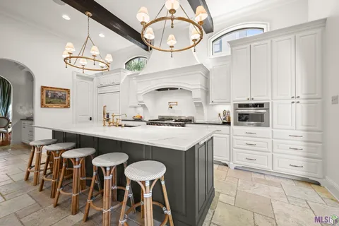 $1,245,000 | 11438 Center Court Boulevard, St. George, LA 70810