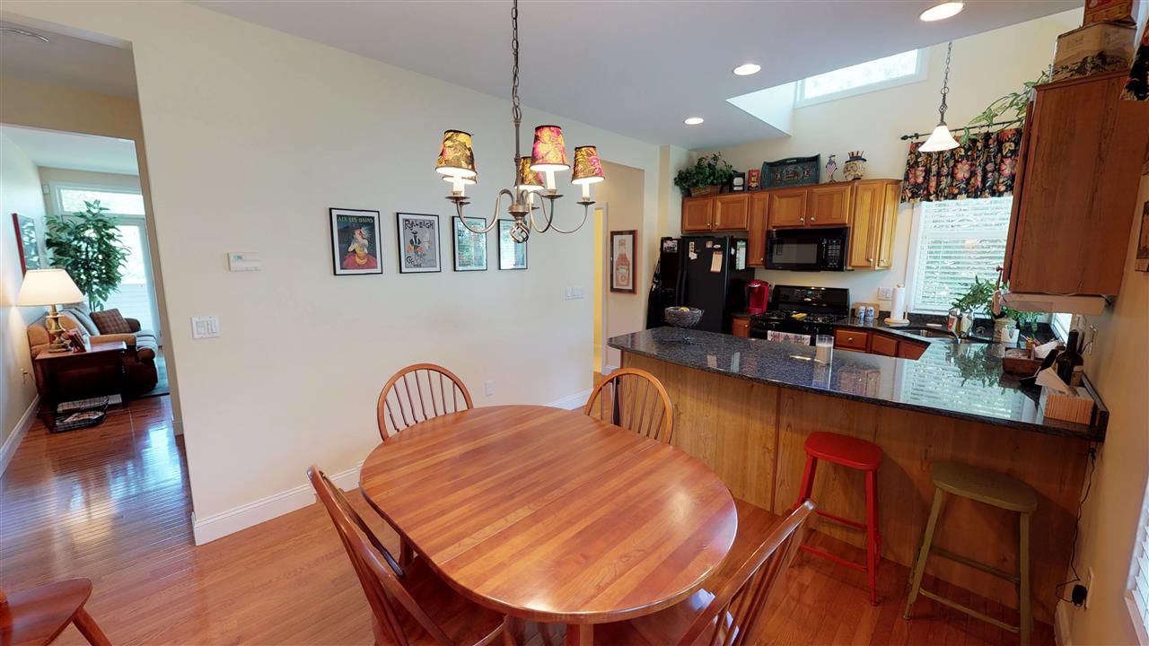 125 Catamount Road, Unit 9B Hartford, VT 05059 - Photo 10 of 37 Gallery Image 10