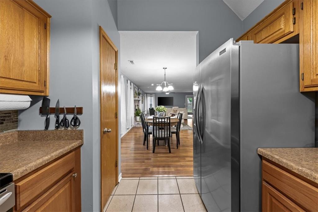 2717 Fenwick Road Lawrence, KS 66046 - Photo 6 of 28