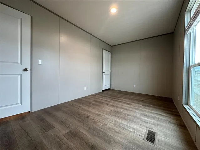 $1,800 | 16 Liberty Road, Crowley, TX 76036